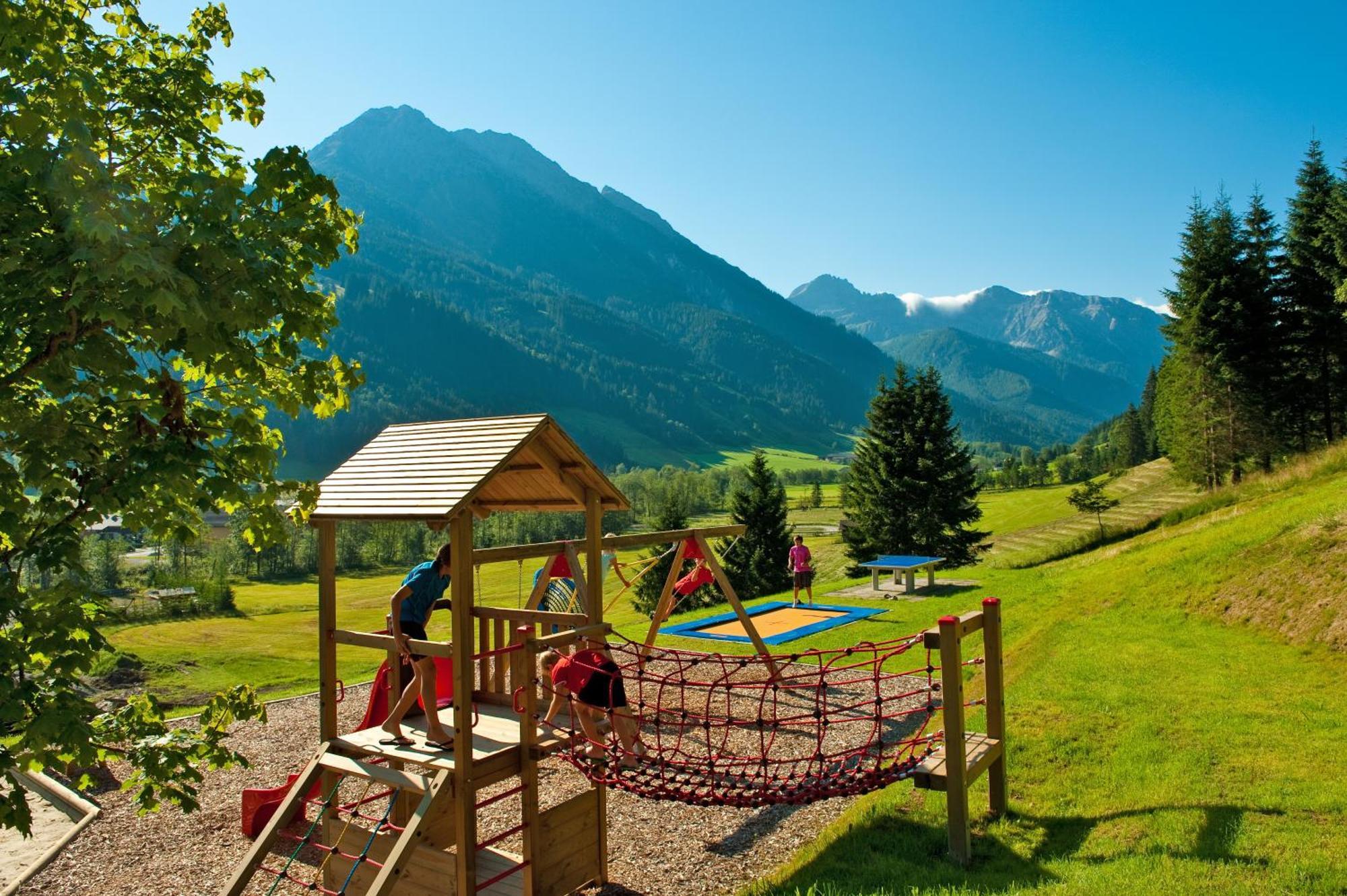 Familien- Und Wellnesshotel Hanneshof Kleinarl Bagian luar foto